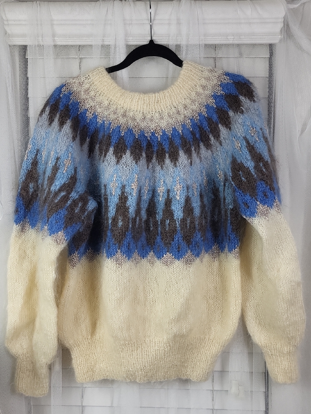 Vintage Lillunn of‎ Norway Fair Isle Knit Icelandic Mohair Sweater. Size M